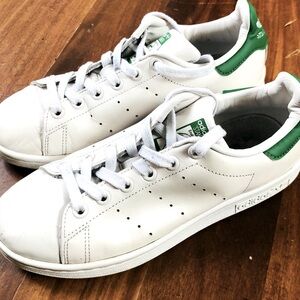 Stan Smith Adidas sneakers 5.5Y or 6 women’s